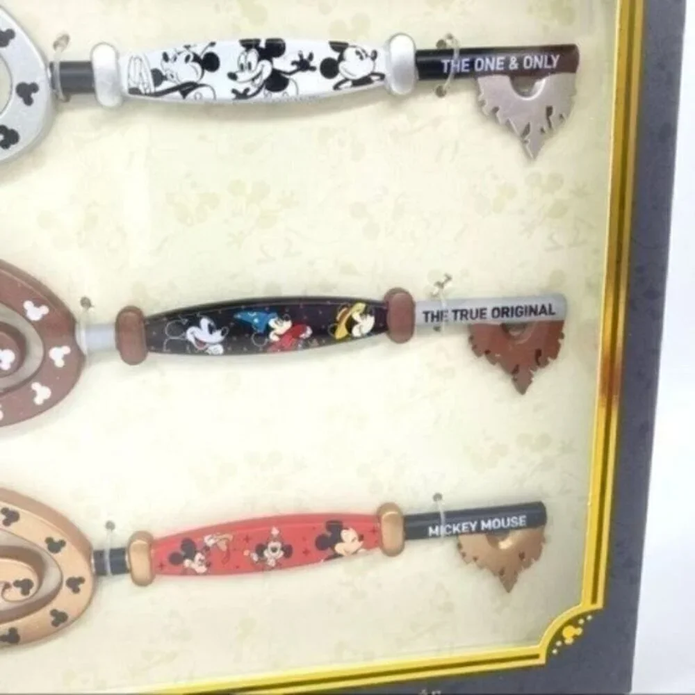 Disney Mickey Mouse Special Edition Through the Years Collectible Key Set New